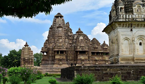 Khajuraho-Temple-History-Architecture-Madhya-Prades